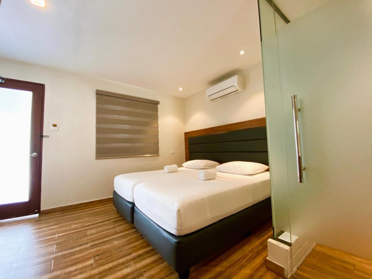 The Hub District Garden Suites Pasay Exterior foto